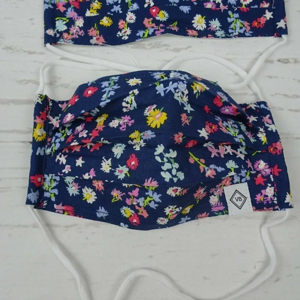 💰3/$25 Vera Bradley 2-Pack Pleated Cloth Face Masks Scattered Wildflowers